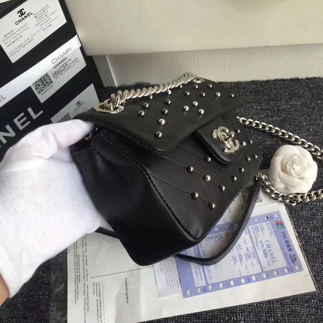 z848654706518_43f5a1b7644bb6904580d59fbd22148c