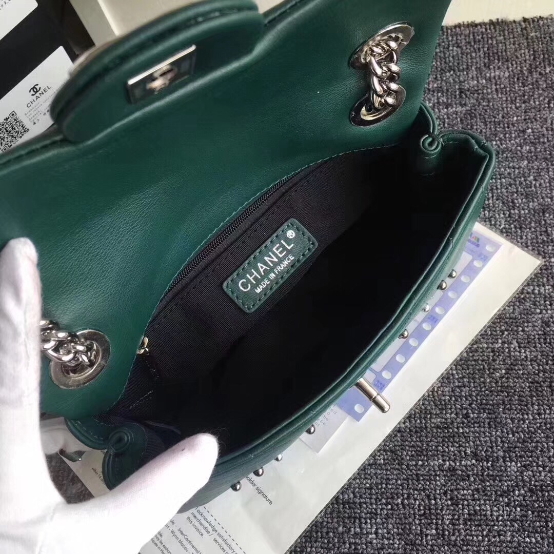 z848654806455_b5067e600ead41f1899b3c94357834e7