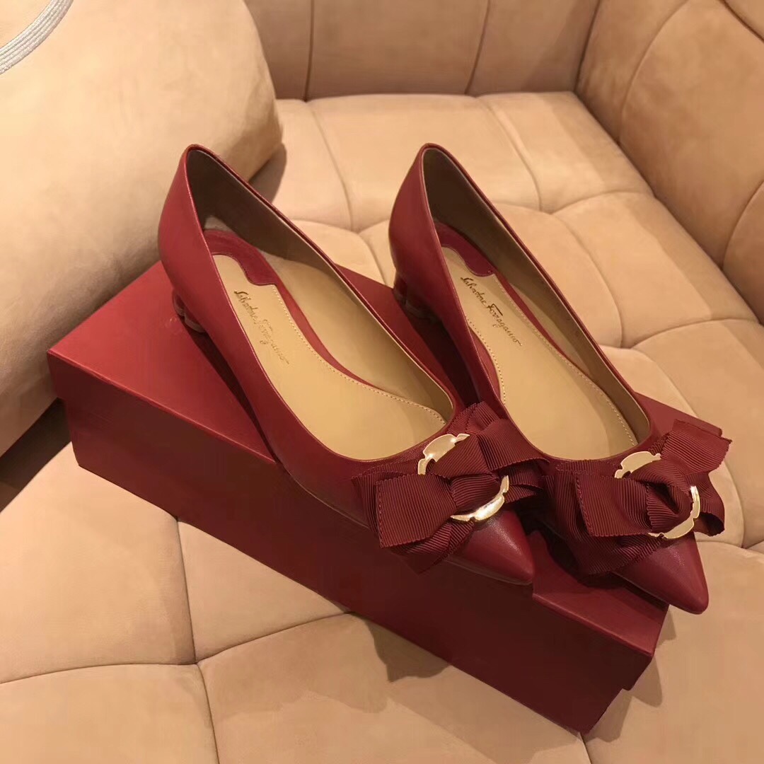 z922812554916_783913b3be6c188d875943c0366c6974