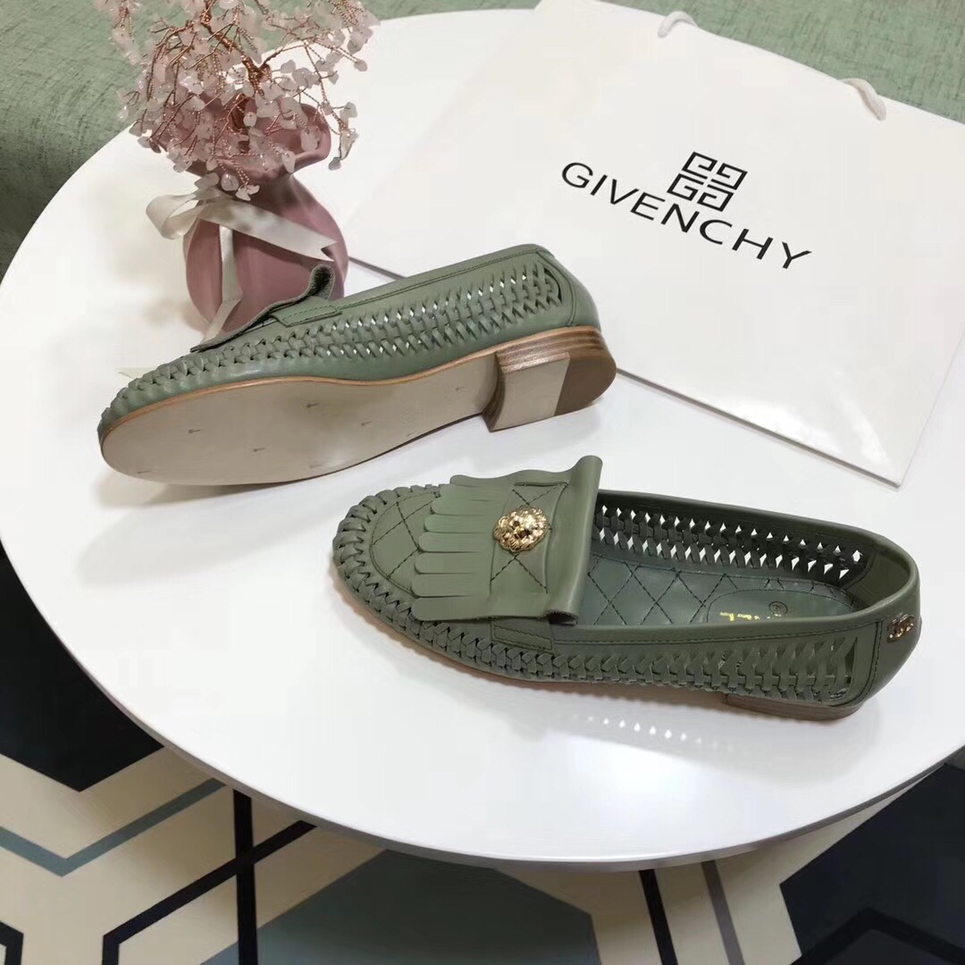 z922814778373_c801a19021b75d545f8889033131d11a