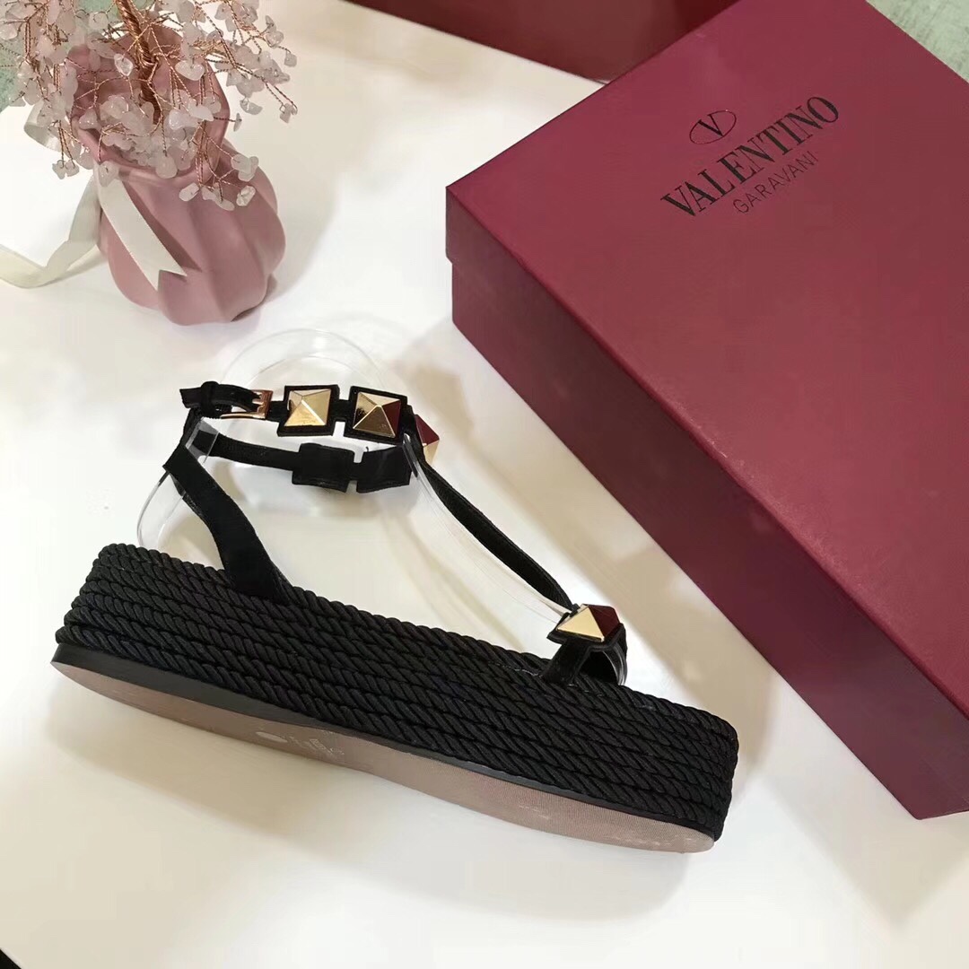 z925637276386_831c0f76dfacf373fdffab408b4e97f4