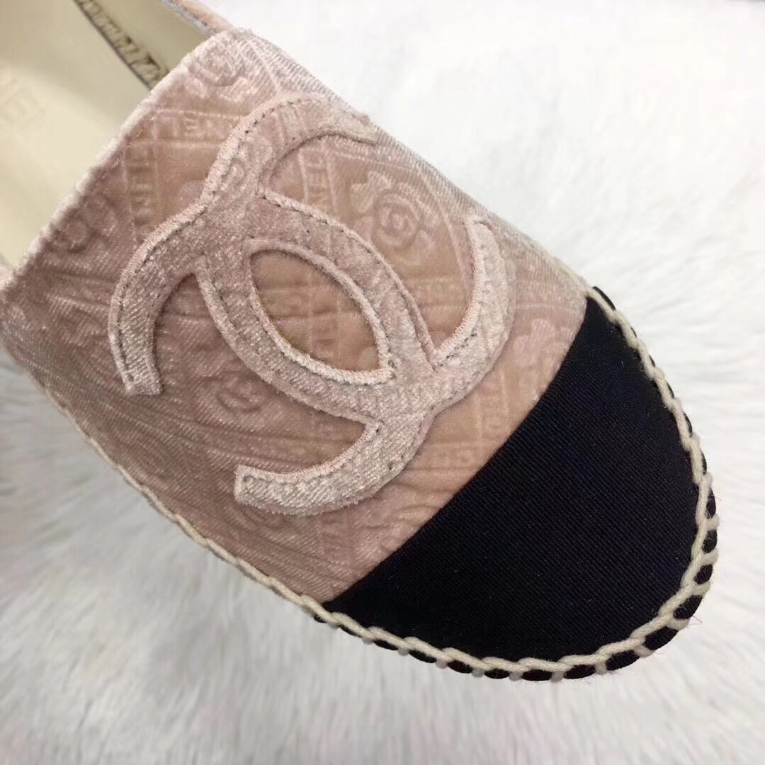 z929203446569_72902cb437308267b55db57330596f54