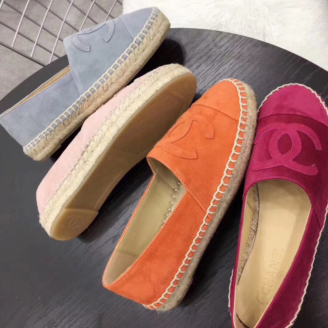 z929203565661_44181378edee00bea298210902910b13