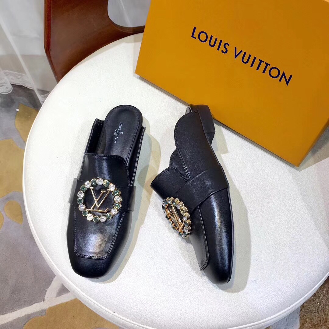 z926605663943_01c993105d1378e4cbec6f5e89e70aee