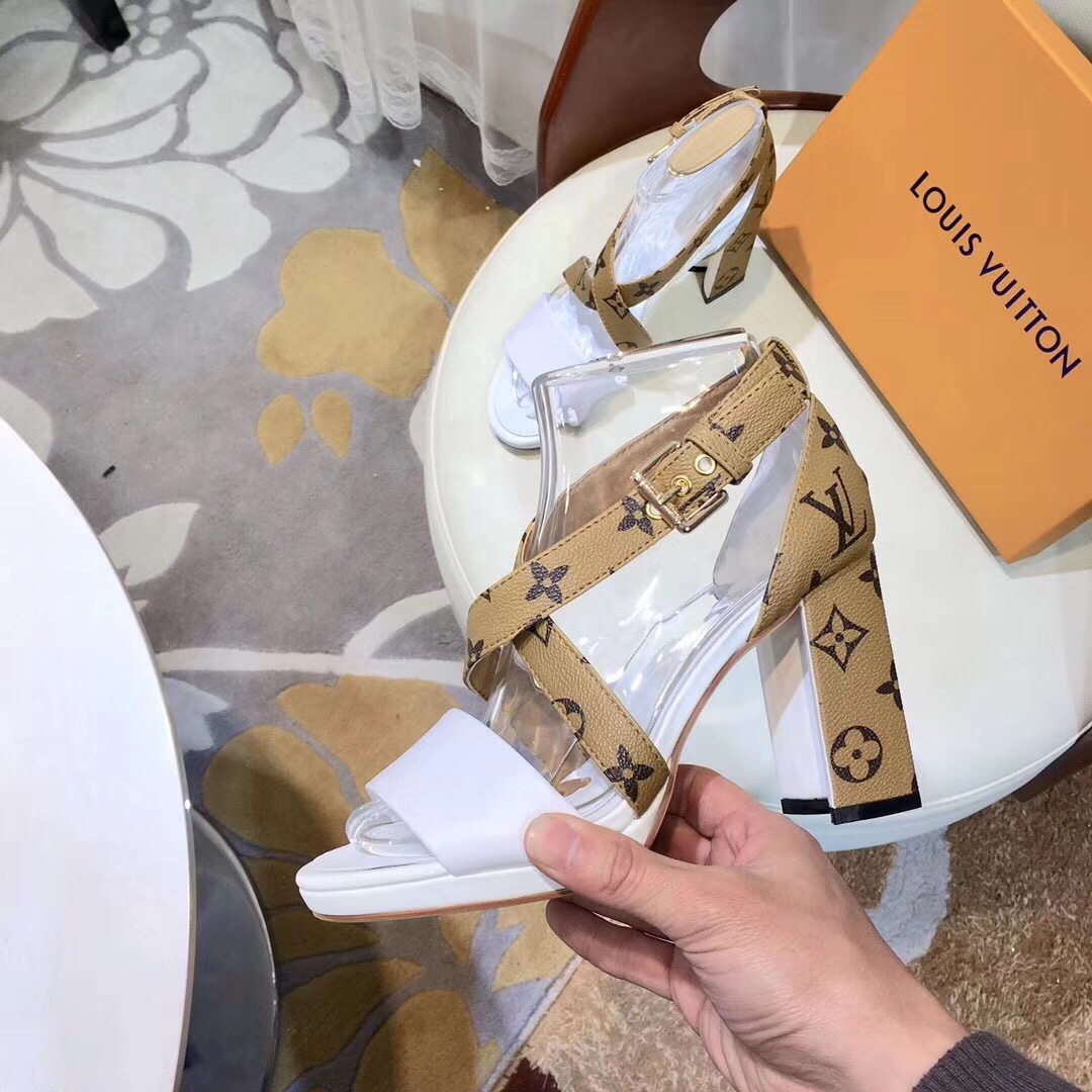 z926606205283_7f1e2f85097f3e1ca1a0fb7712dac4eb