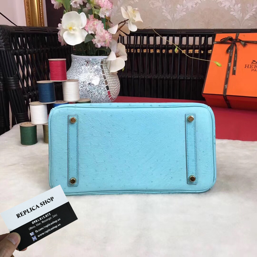 z840444544459_206adaddd152db16cc466f30591a6703