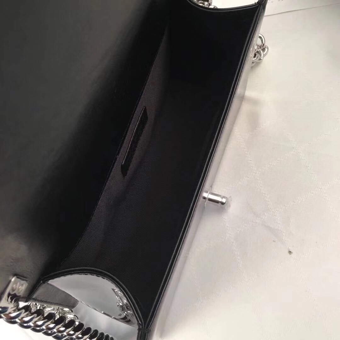 z848658282059_083962a1d77c3f53d2085712d4709fbf