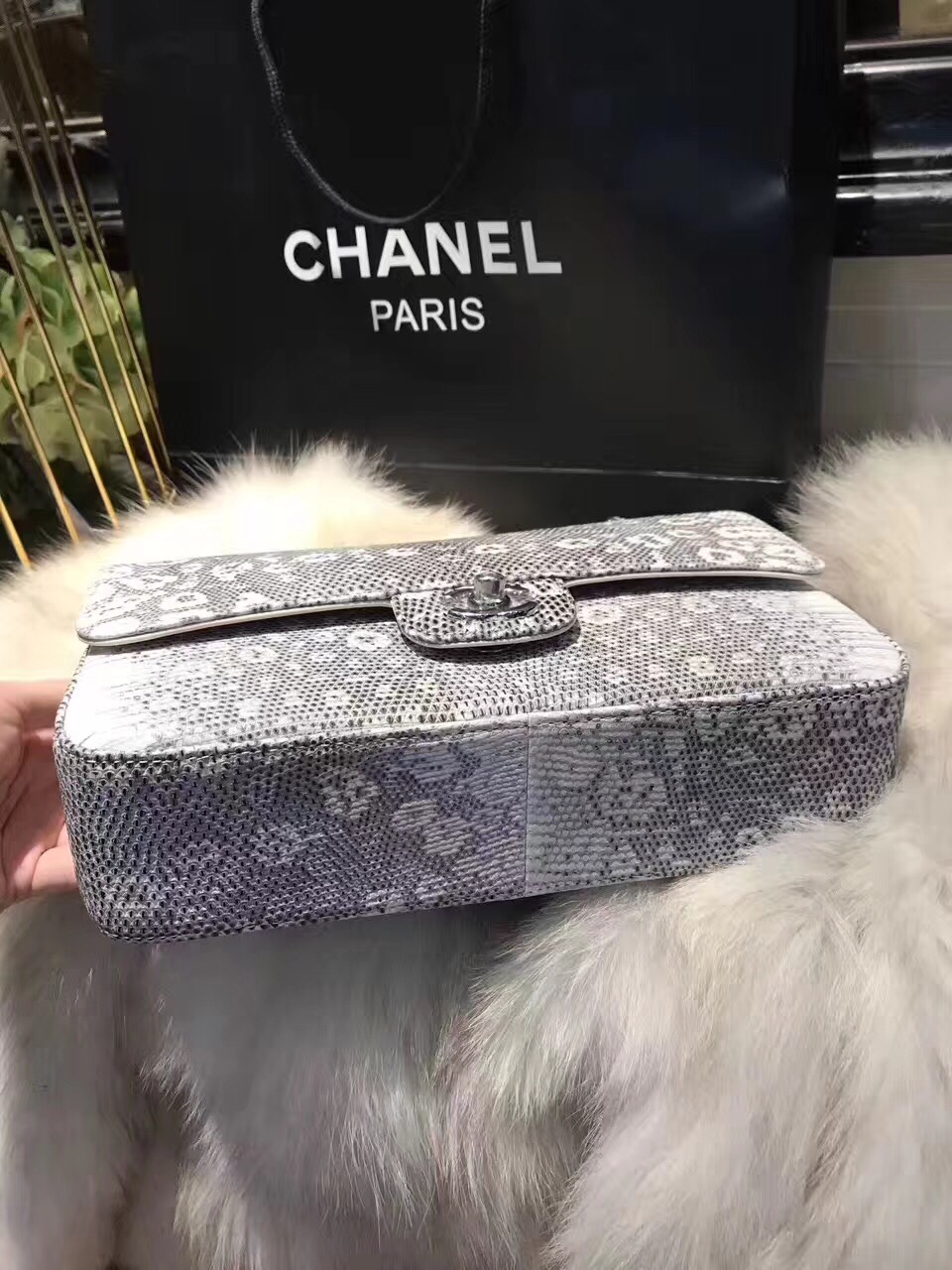 z874333104993_a9d5af6f4f4cd77f692cbcbc03399c05