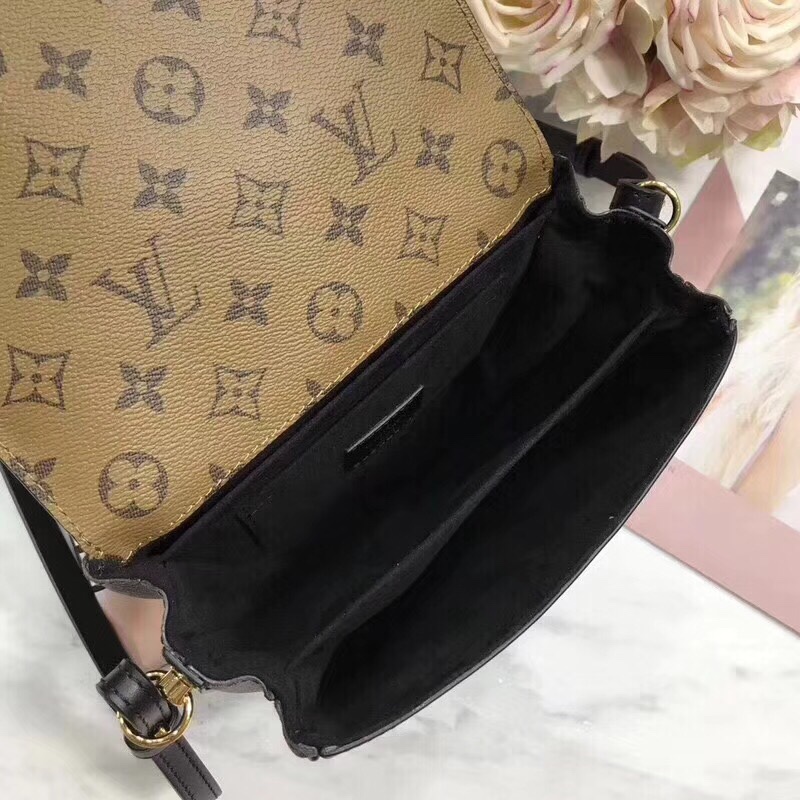 z939765526140_73752080d715b62bde05e7164497ef8d