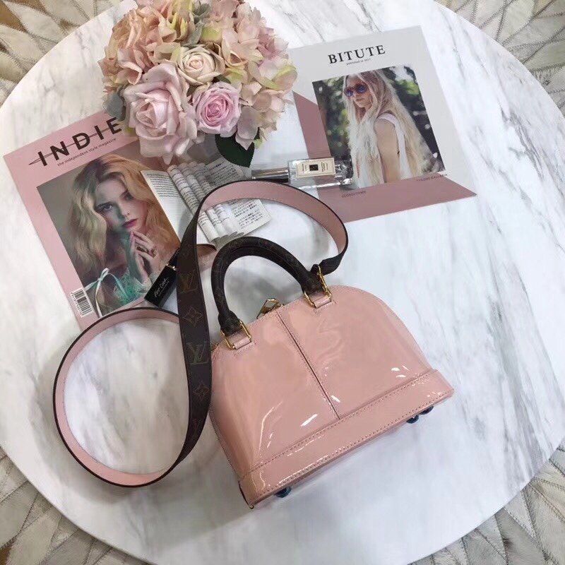 z939494646741_c12fcc1a92ecb49a1ee601a8ed1ab53e