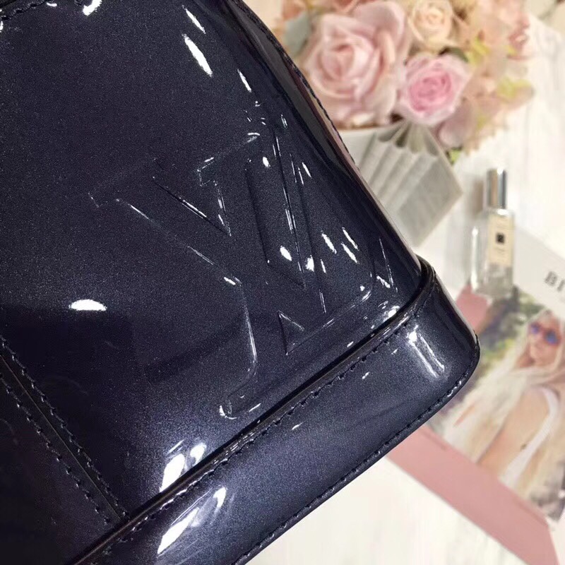 z939494705710_8c63519000d4939617ef8bc5175e87c2