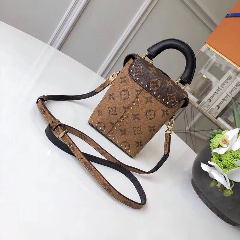 z939494714493_67112d19959194a48cf7947cb8162a1c