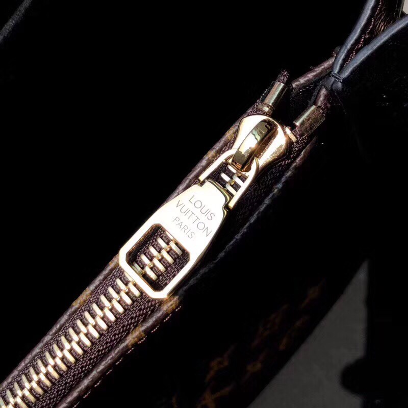 z939494853064_5ab7b1a4a1b0a1ac32a4fc1cf4f9b235