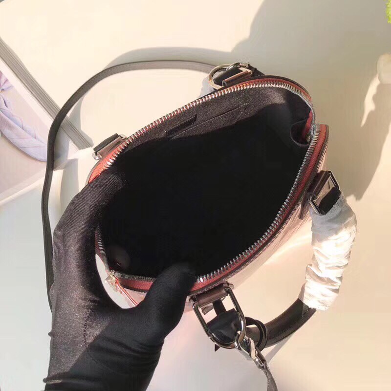 z939494861688_85fe2611ad5e479c9ff6f82e5f64fa52