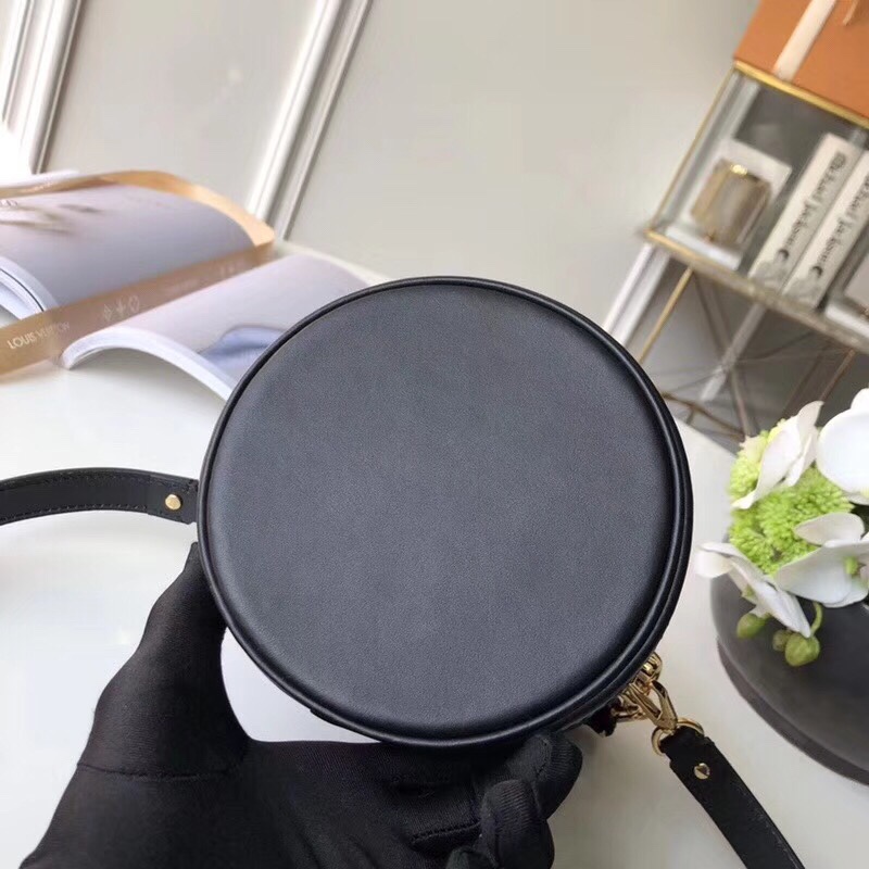 z939755027113_056b4ac6e75a74d587463db0d9f5adc5