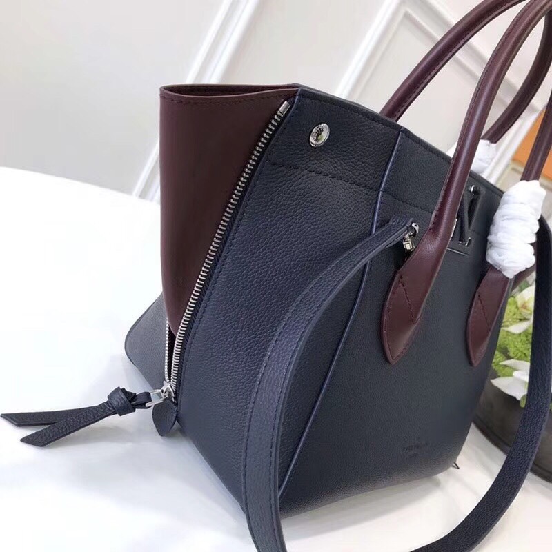 z939756544708_4cd0e205f1b4230f9aa4897de7e7291b