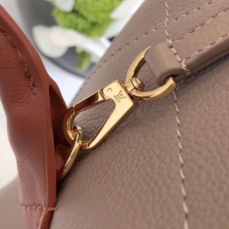 z939756554405_0b917df89e92d5911f8ed4df698e9ba1