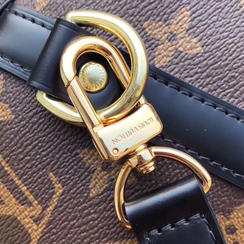 z939757666507_3fb2bce9f3b135d1203e928429cbe81d