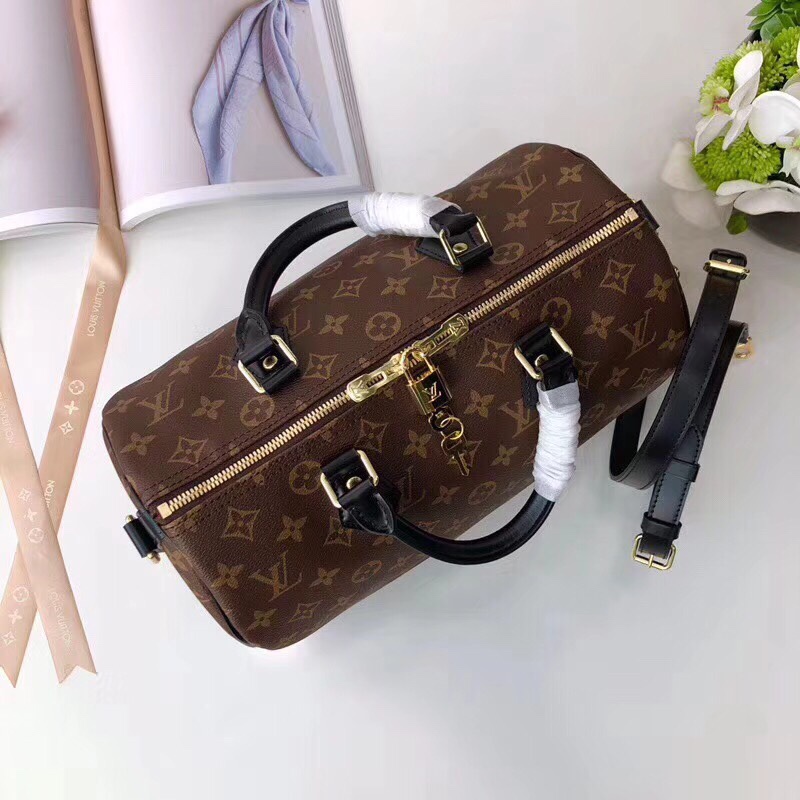 z939757674412_284c47ce90dba715dadeadb3b01da121