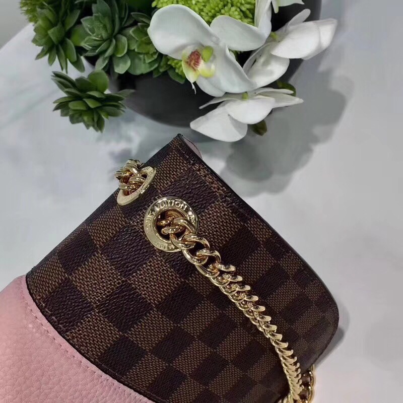 z939759571002_227514e2af9b31628c9e7eca082be38c