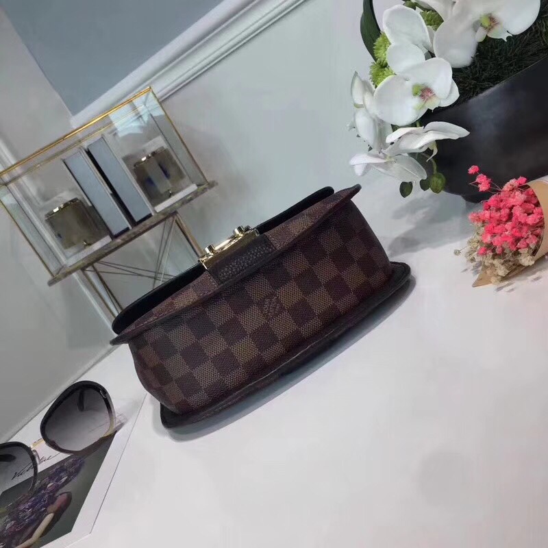 z939759642141_0561b96ffe3a431e06c25dc4fcde90a0