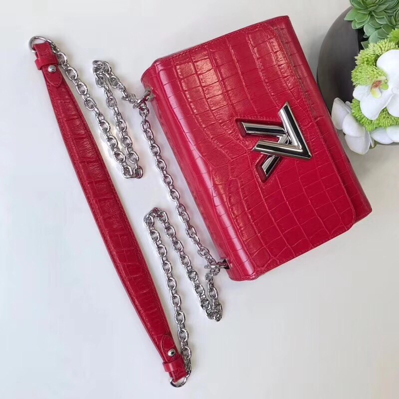 z939760752803_129deeb8f0bcb5055a0f09616c59d5b5