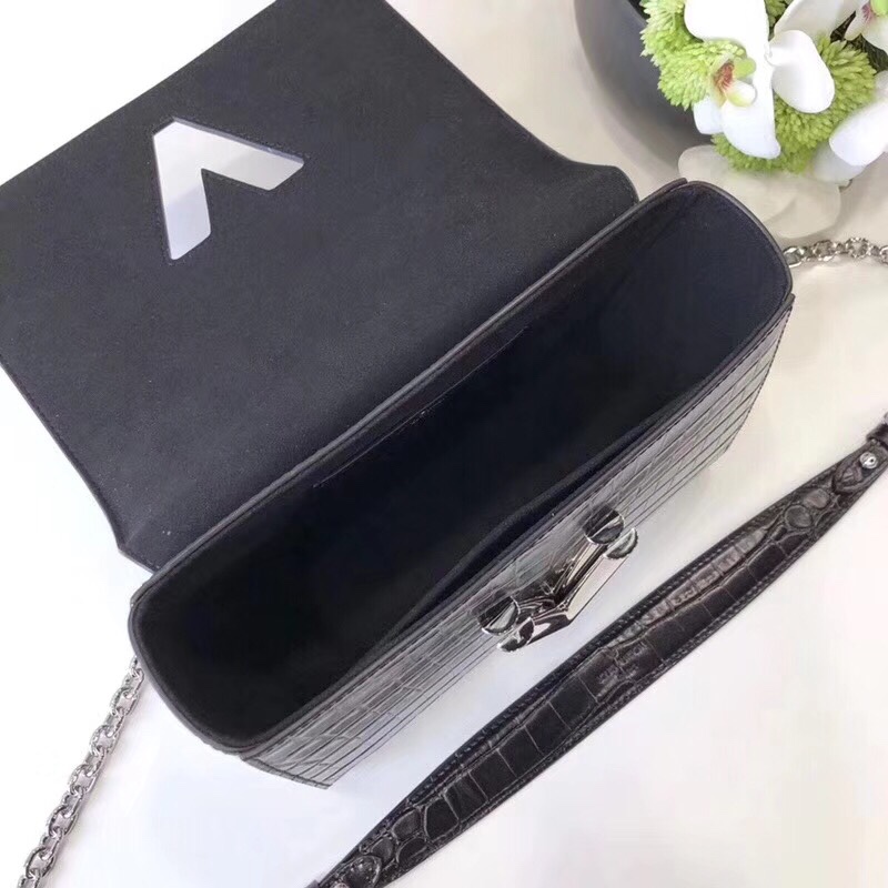 z939760759896_efced2019ba7894274d64a8a101211e0