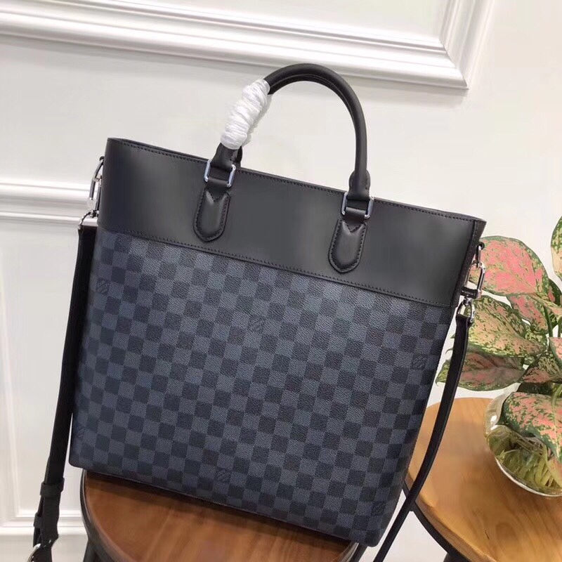 z944341912504_e0fa4a3b2e13f6ebe4ee26057f85a074