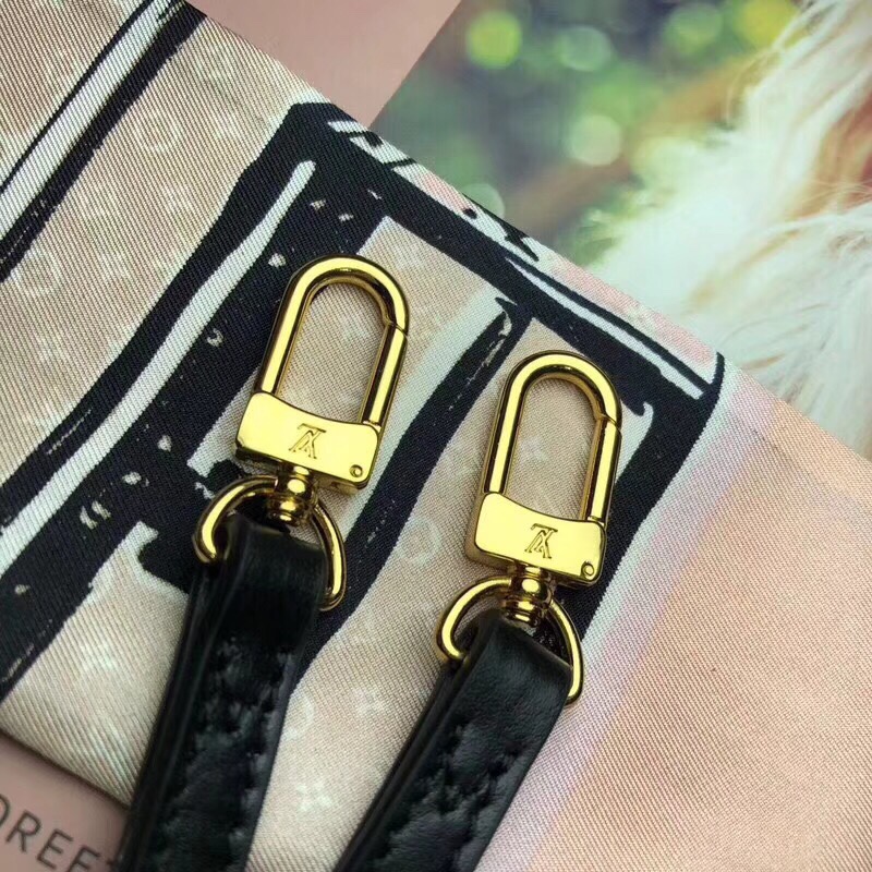 z945141091716_cb11e38856d13265286d022144e122da