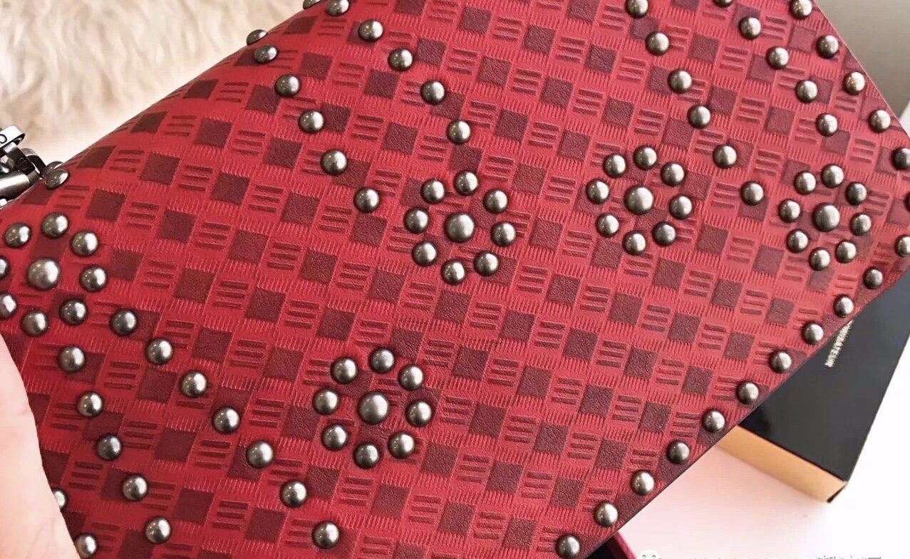 z946186471311_0b7a8b96bfcc09c719fe6e65b7285f9b