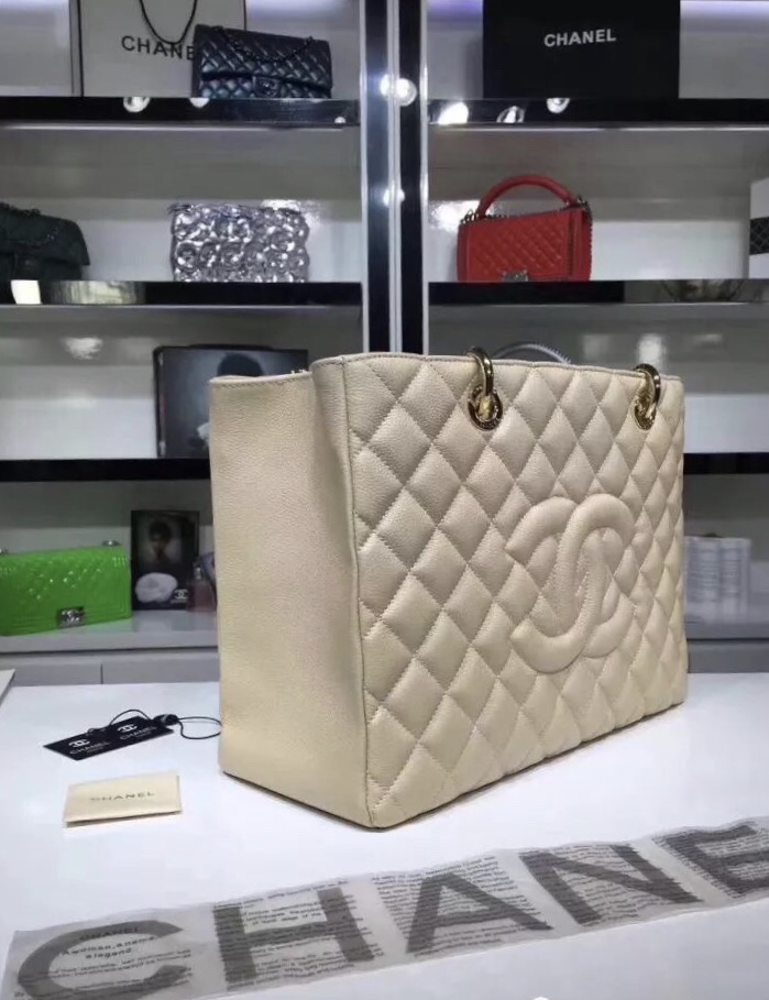 z946186543643_2e8598c124a5961871a01893461640fc