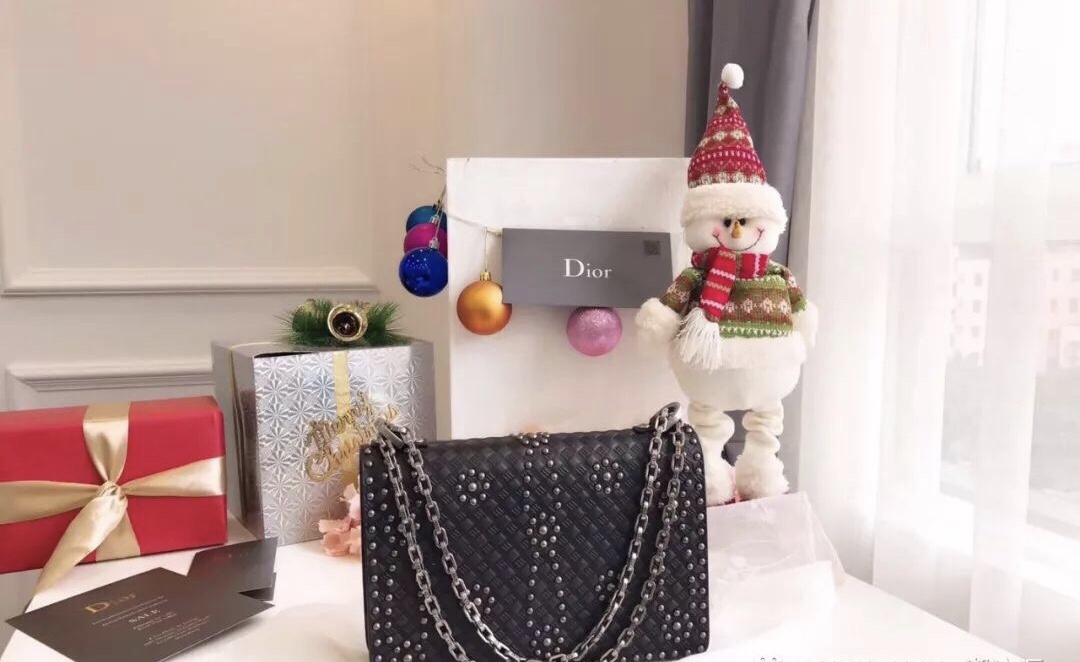 z946186547291_6da2195e6b43876696cb088697b437b7