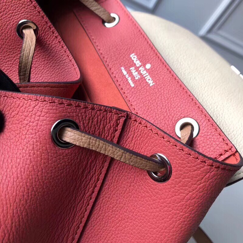 z948050760213_efe7182646f67c5d76812c88e6bfccfd