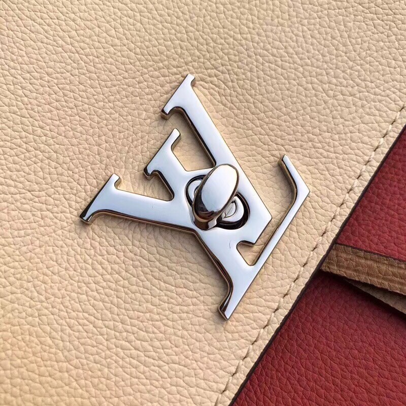 z948050768132_e1bfe33bcd713b7db2809a0250defd12