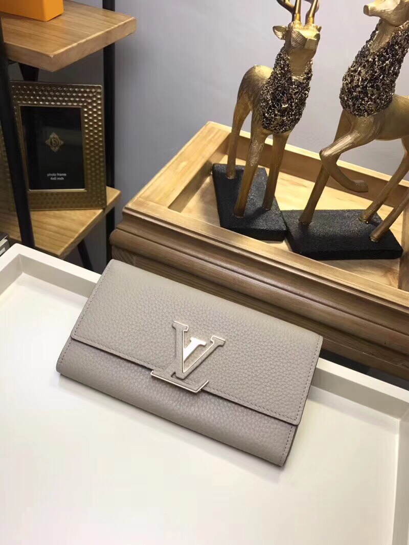 z949575749614_de22446535ebc3c79323723015d9898b