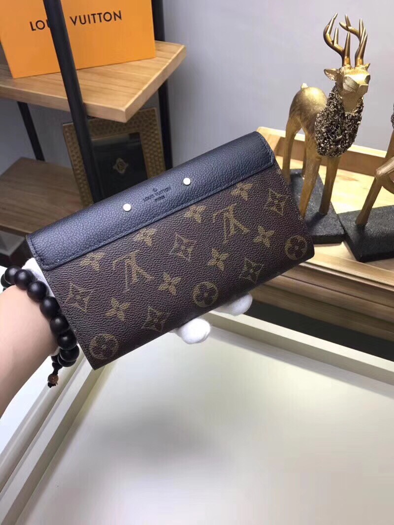 z949762000504_c591c132d45f8c352d70bc0eecf46174