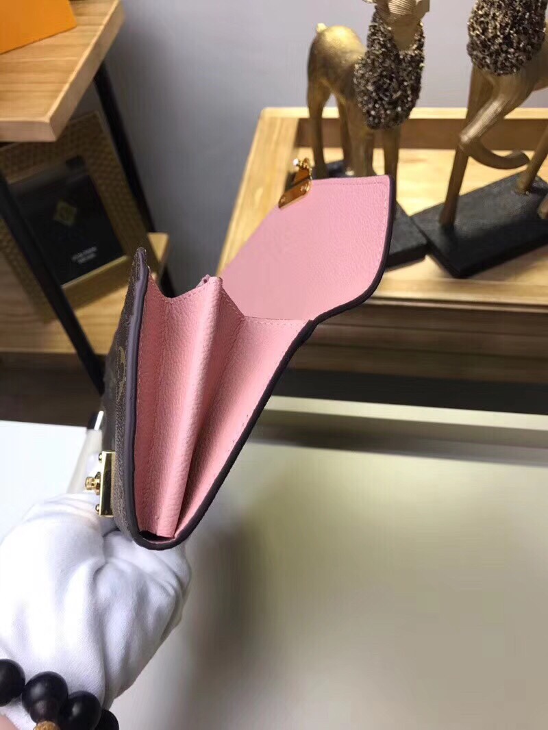 z949762004865_463b5f2f87cbb1f018920377fdd838dd