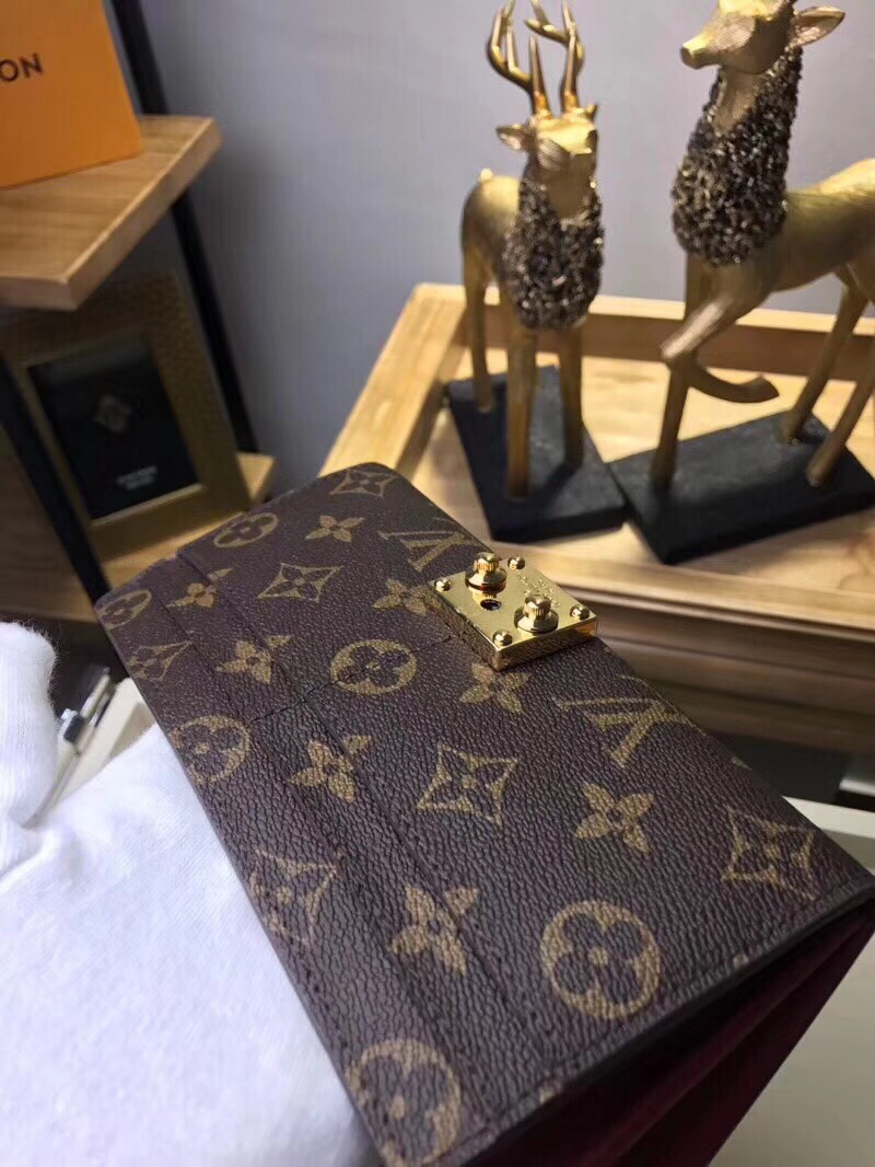 z949762091260_a79ec4dd82d105f536cc412227d6a6c9