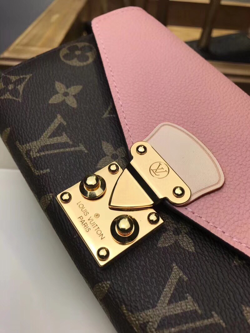 z949762092919_fb4ede0ba531cb04d54a125c32c508c7