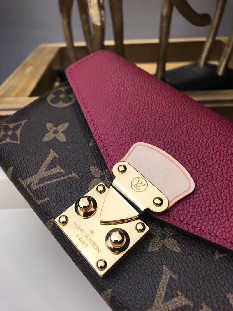 z949762094167_825ce0c6f42039c79931c2e92c3d3e1c