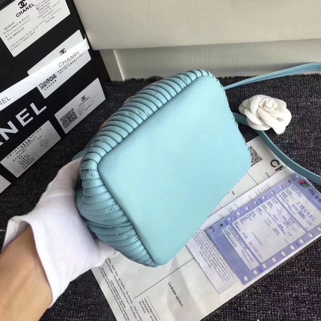 z848653053099_720b6ca98e48332d34aa94880ae55799