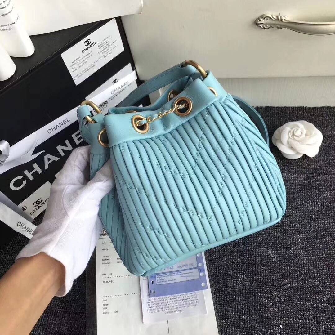 z848653113482_024a6a1c7e1a9fbbf5fe3cbd9d0f854e