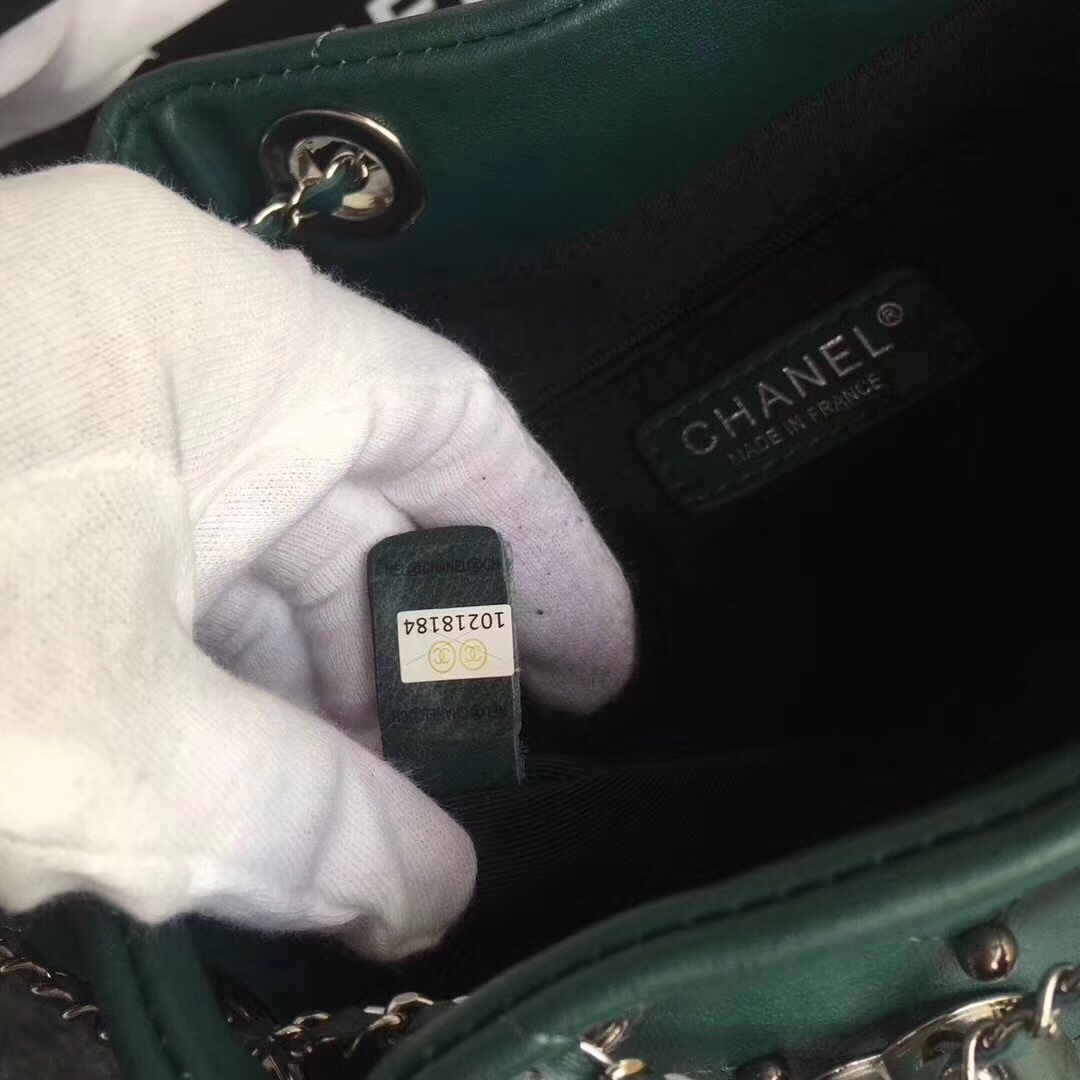 z848653484861_7fef7e3be56b096c89c8cfb6e711e00a