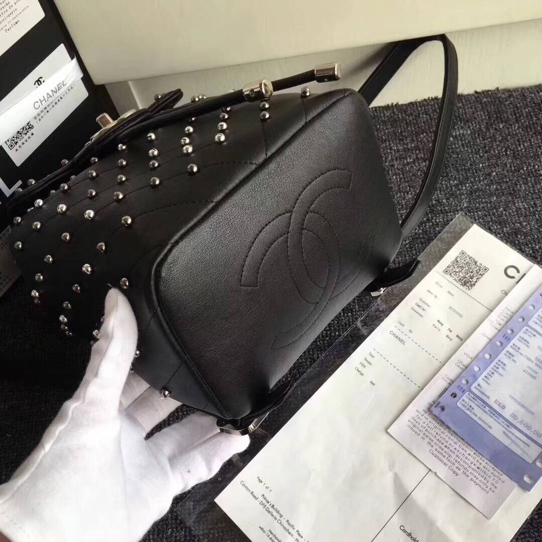 z848657597869_b02316617aae82fff11af96f6e9a96d7