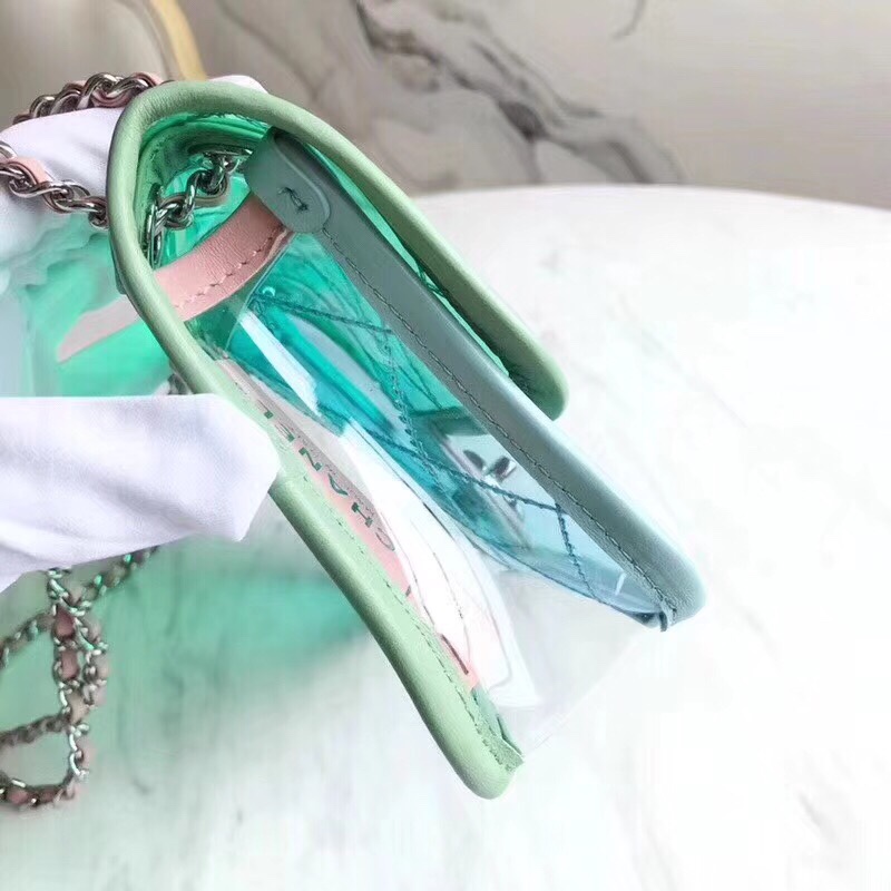 z950739768628_95440459d01f2a2021163593f0073ff9