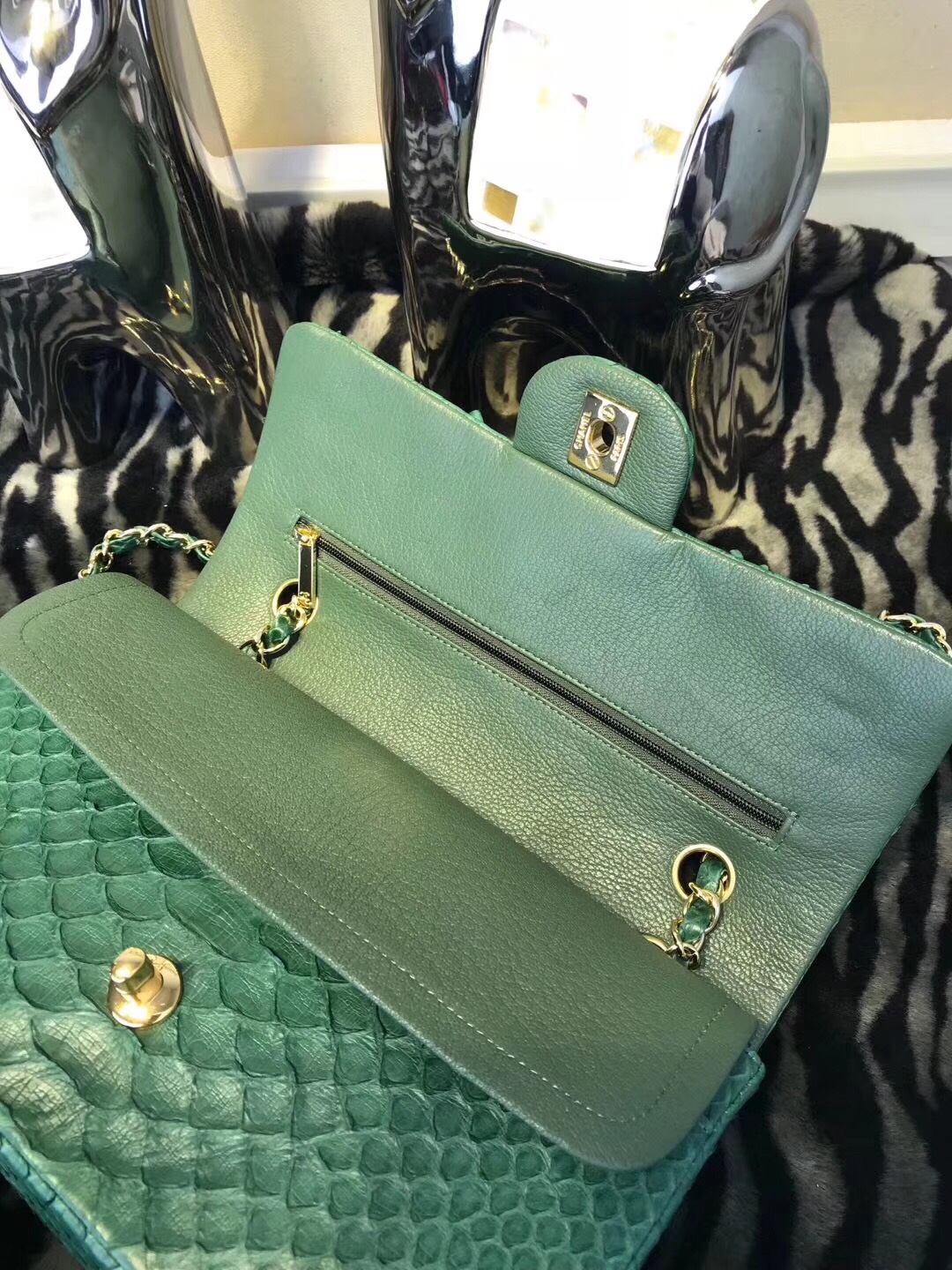 z950739867256_bd43edc214c428a7777e9dbc3927d2a9