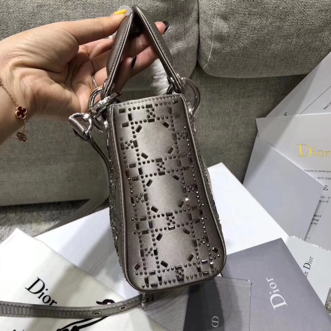 z952765263865_919ac17551c3d4acb4bb0c789e46d884