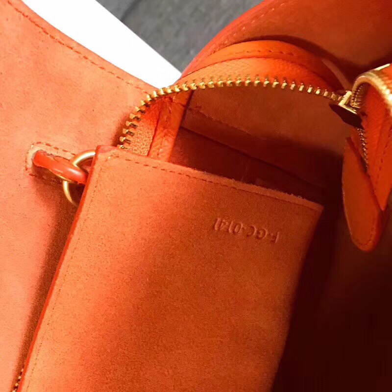 z952765332587_e48a1d8bca19d4a93cc604128ec68d59