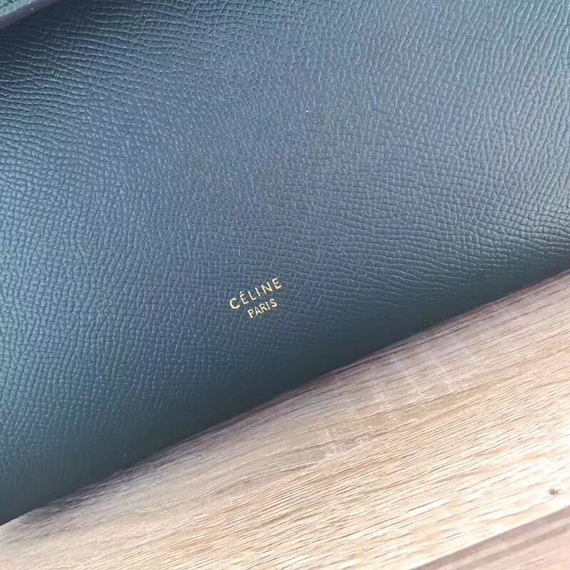 z952765410938_e16526d9877247e924cfb41a0ec59904