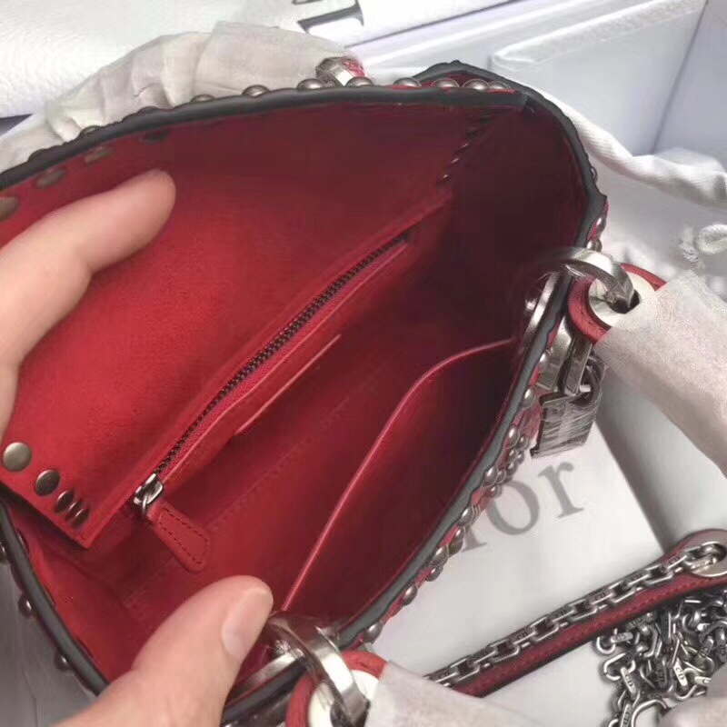 z952765414758_1850e95ab2bfe00328318635ac90b659